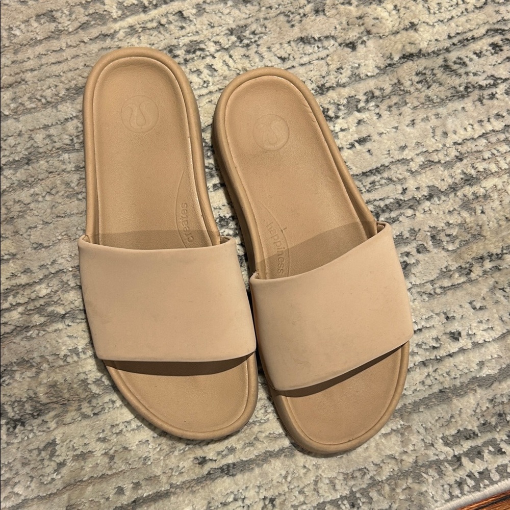 Lululemon Restfeel Slides